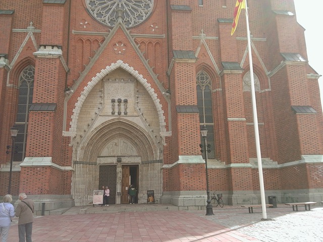 main image