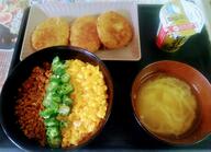 10-19-lunch // 4092x2956 // 1.9MB